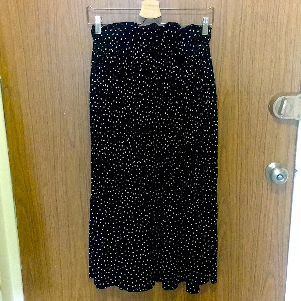 Black Flowy Midi Skirt - SOLD